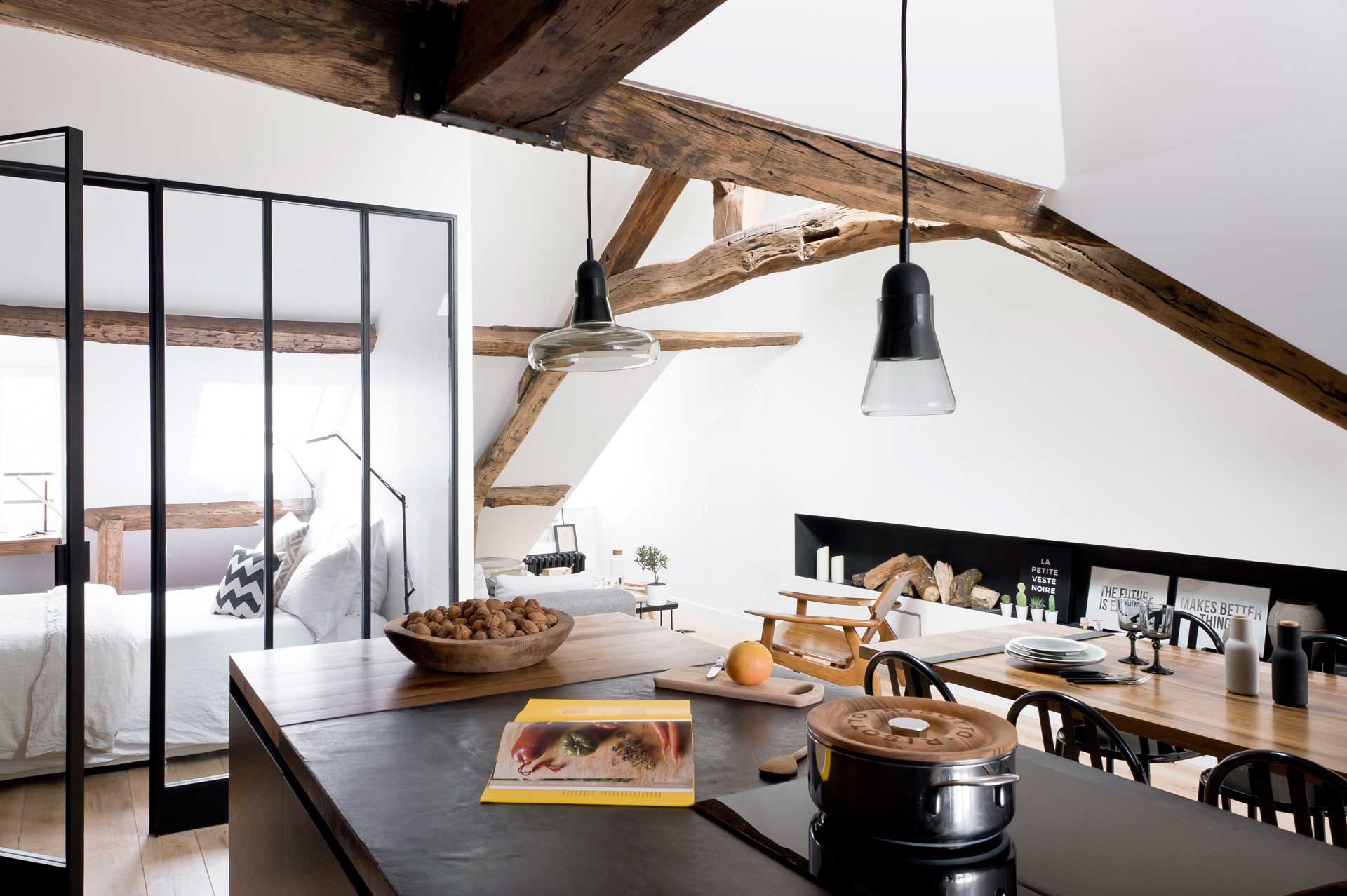 combinando_el_negro_y_la_madera_1